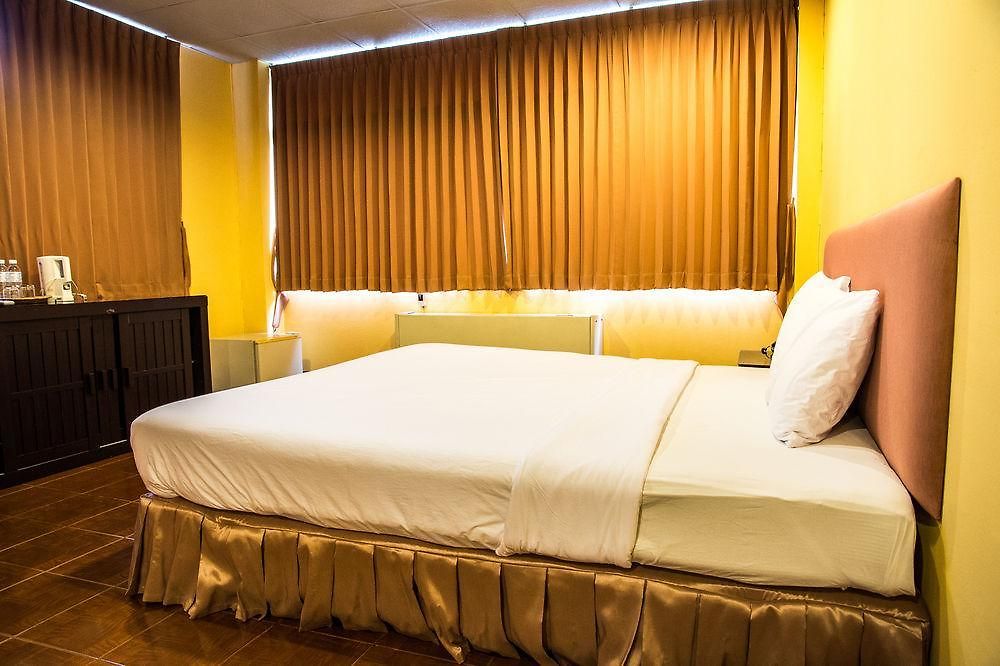 Fnb โรงแรม 2*