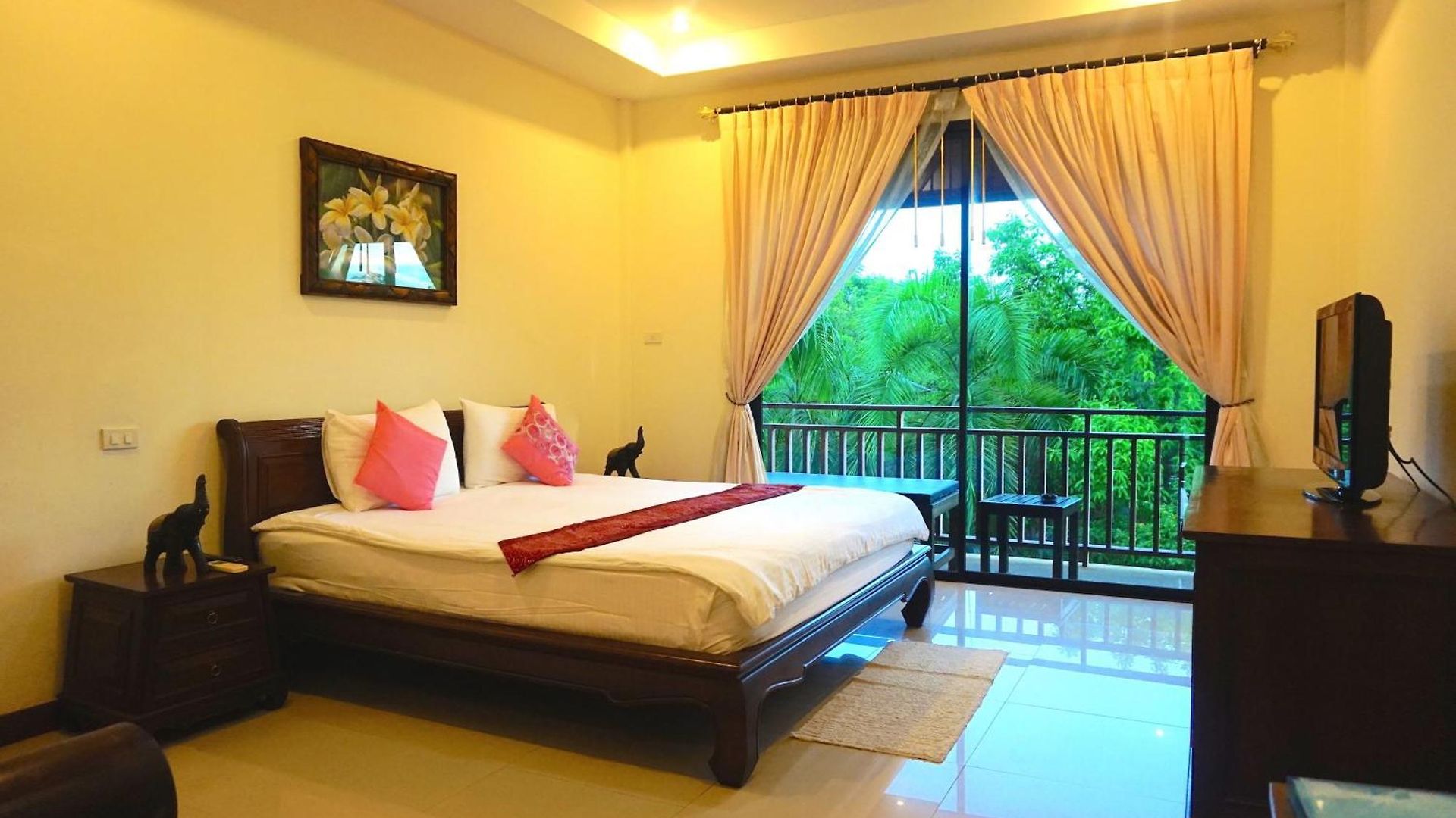 โรงแรมไท ปุระ โรงแรม 3*