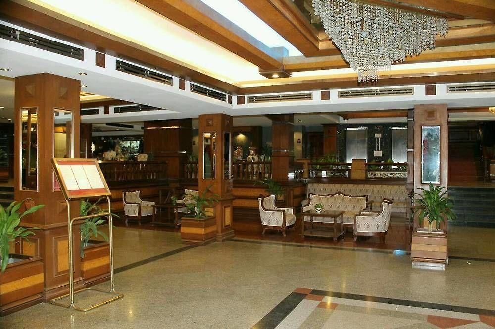 โรงแรมซีซาร์ พาเลซ 4* Pattaya
