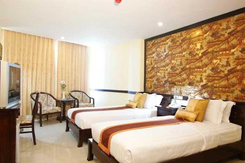 Jomtien Holiday โรงแรม Pattaya
