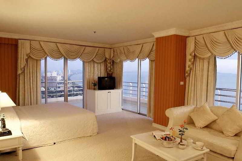 Adriatic Palace โรงแรม 5*