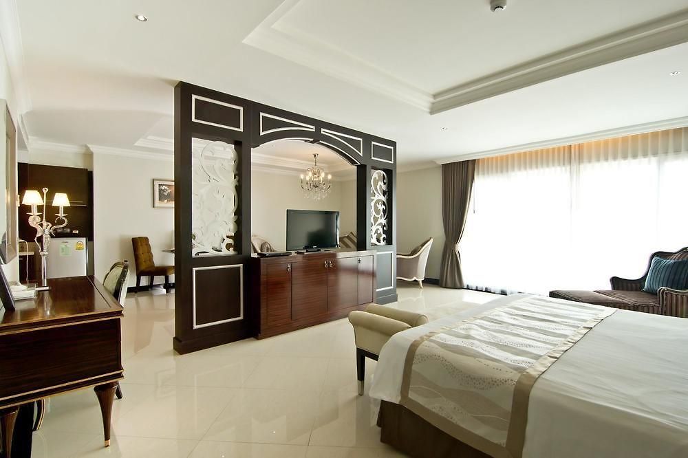 แอลเค รอยอล วิง โรงแรม 3*