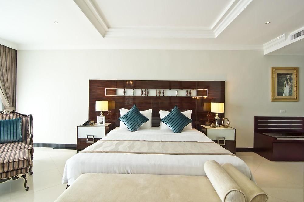 แอลเค รอยอล วิง โรงแรม