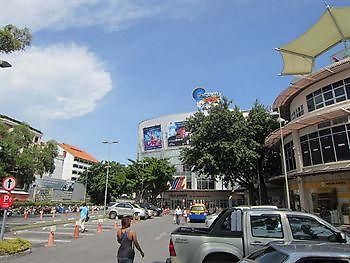 เอเอ โฮเทล พัทยา โรงแรม 2*