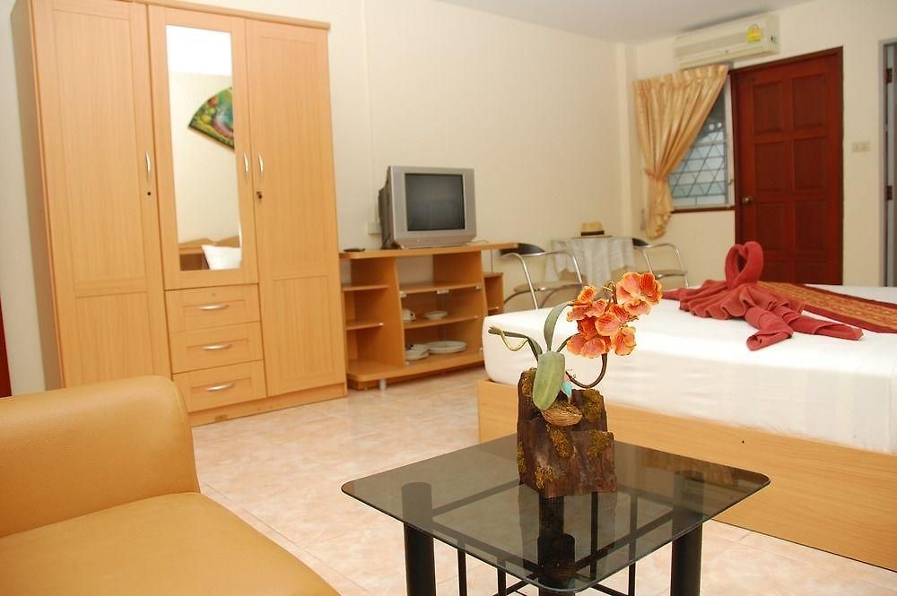 Sirikarn & Luxury โรงแรม 3*