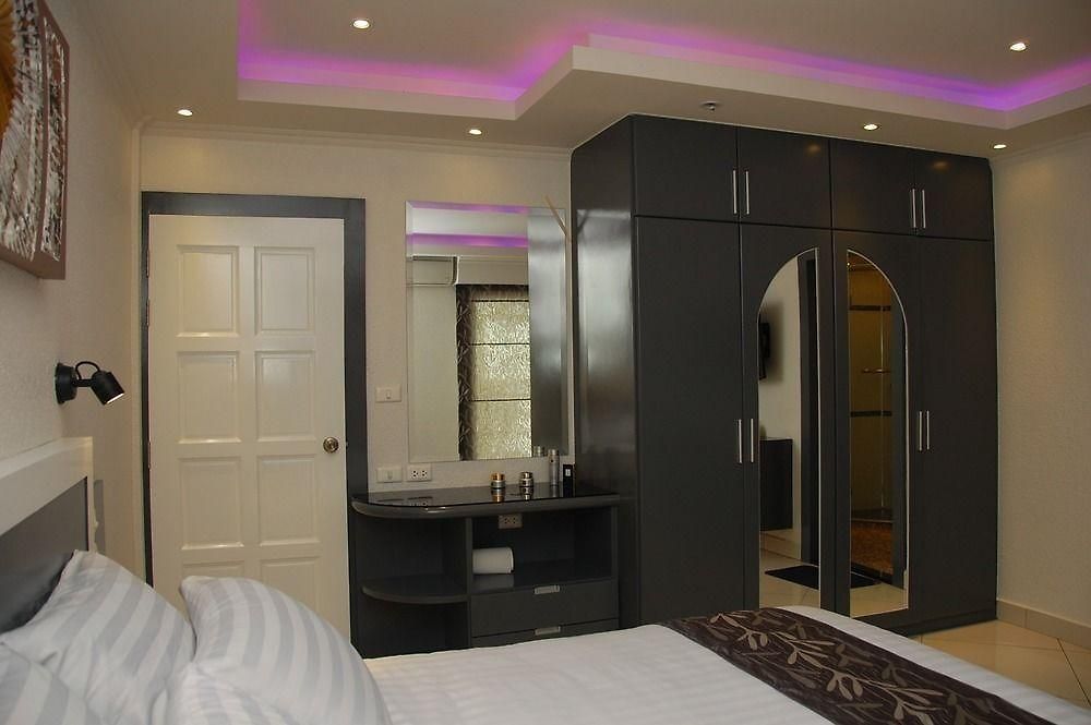 Sirikarn & Luxury โรงแรม 3*