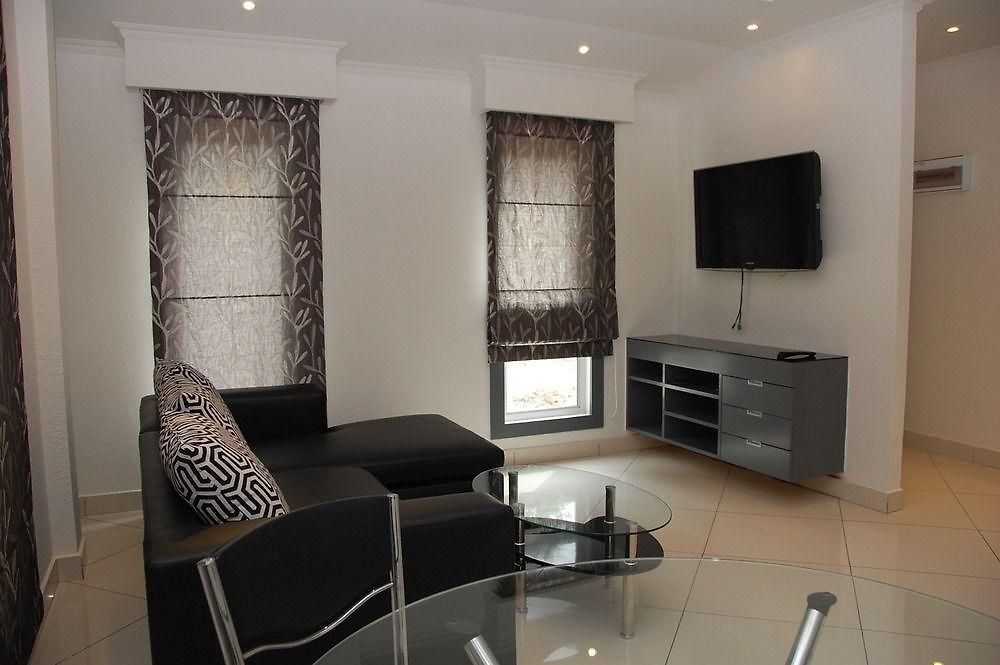 Sirikarn & Luxury โรงแรม