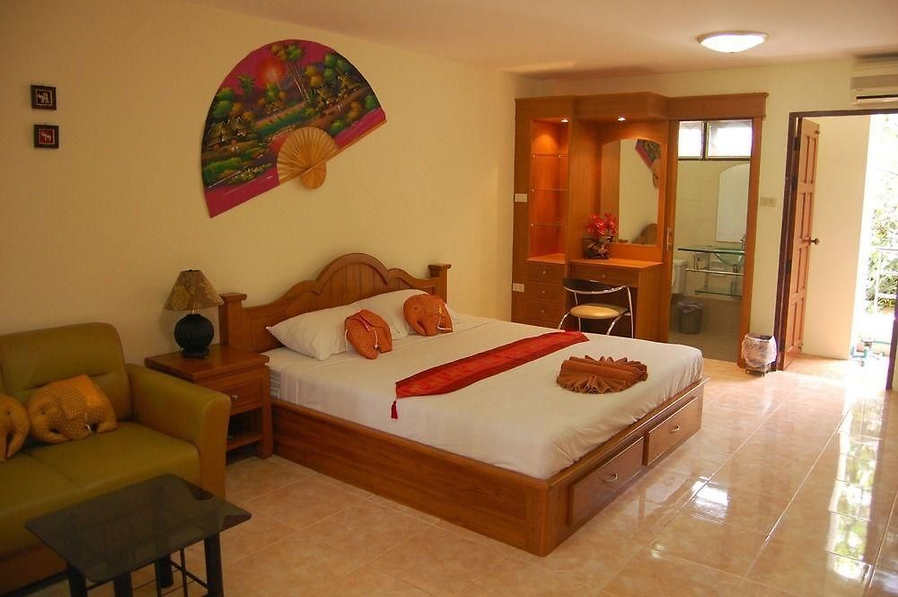 Sirikarn & Luxury โรงแรม Pattaya
