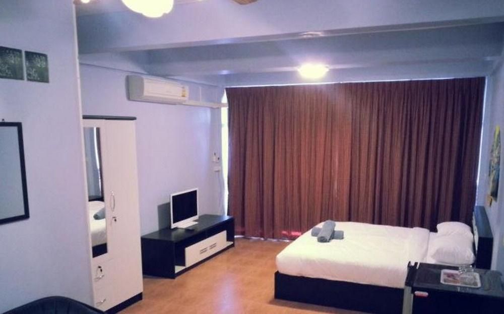 Oyo 963 Sunshine 2* Pattaya