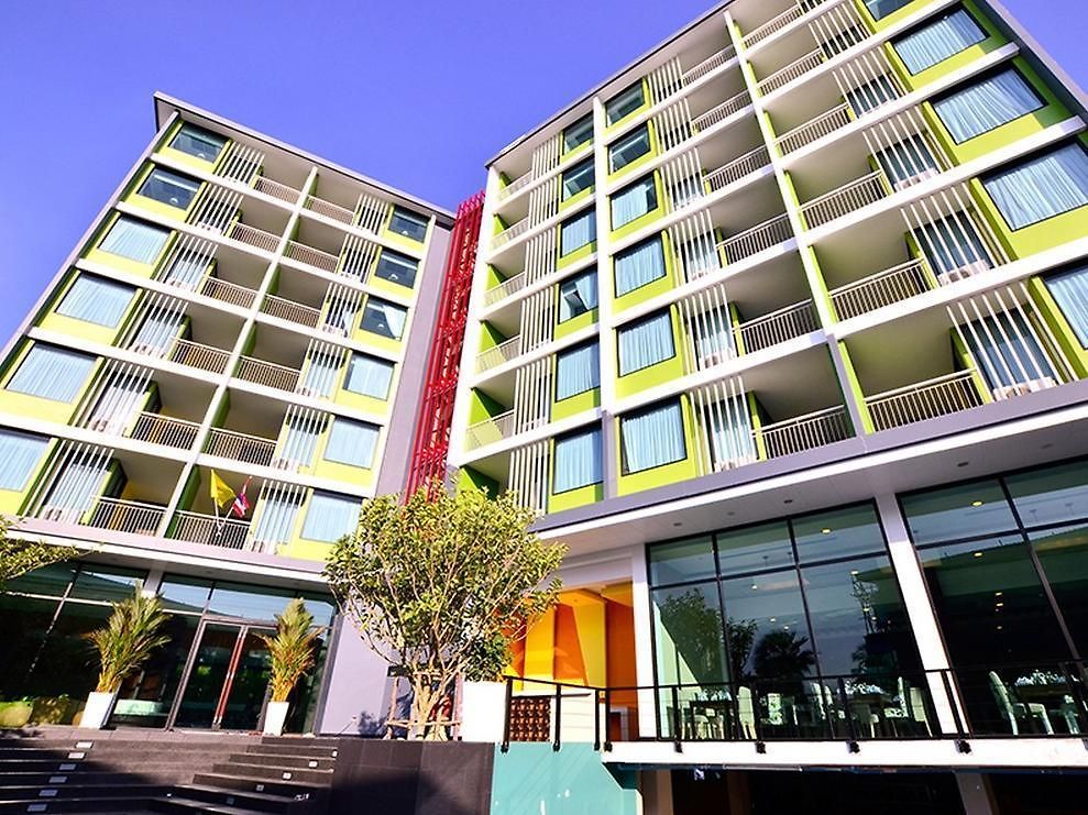Lakkhana Poolside 4*