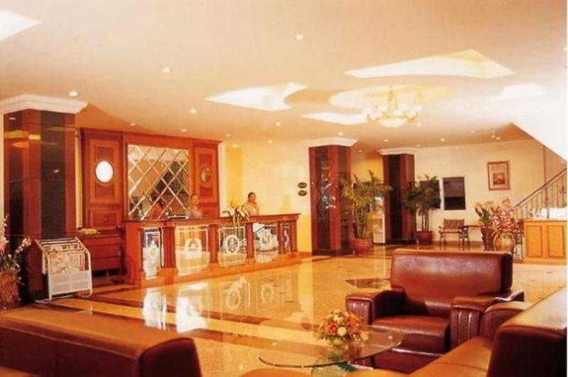 โรงแรม Lk Pavilion Executive Serviced 2*