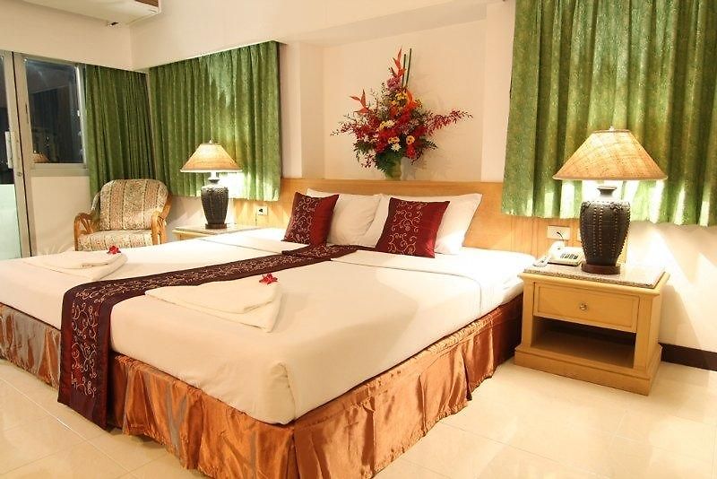 โรงแรมอีสท์ตินี่ โรงแรม Pattaya