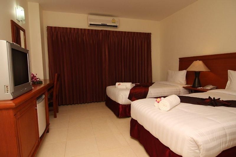 โรงแรม Eastiny 4*