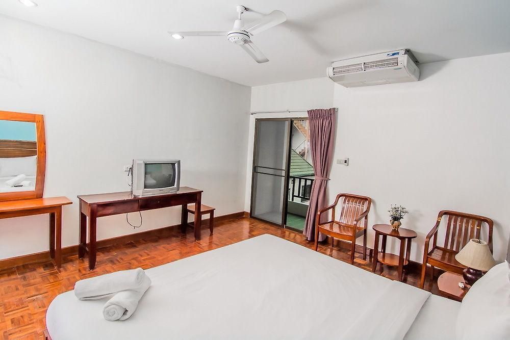 โรงแรม สุทัศน์คอร์ท 3 3*