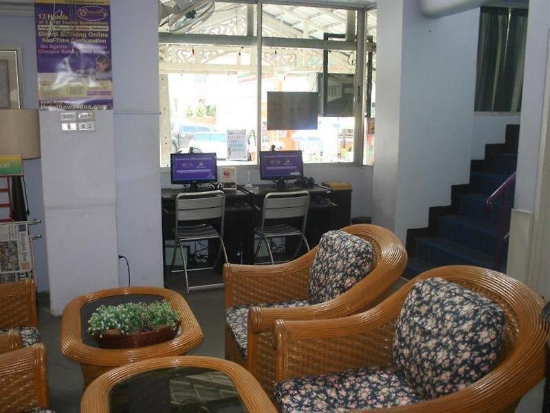 โรงแรม Sawasdee 2*