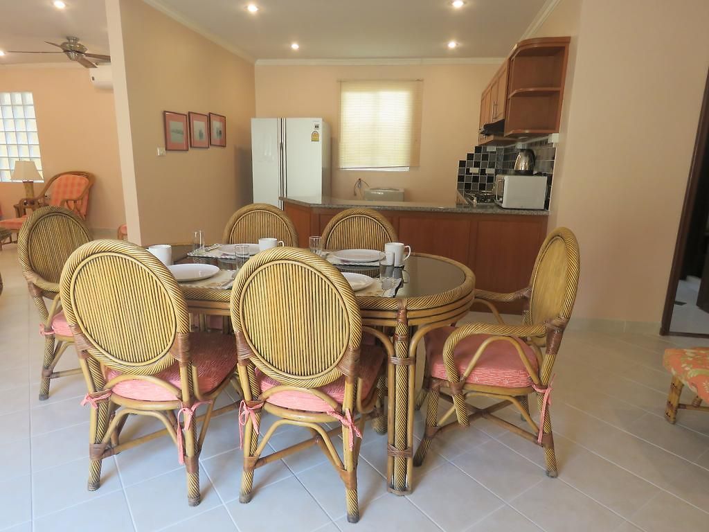 อพาร์ตโฮเทล Butterfly Garden Boutique Residences Apts And Villas, A Lifestyle Destination Ex Lg 1-3 Bedroom Units , Full Kitchen, 2 Full Bathrooms, Rain Shower, Bath, Free Bbq, Free Fast Fiber Optic Wifi, Staff 24-7