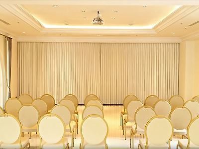 โรงแรม Sn - Sha
