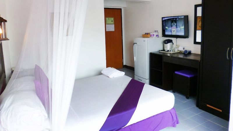 โรงแรม Sawasdee 2*