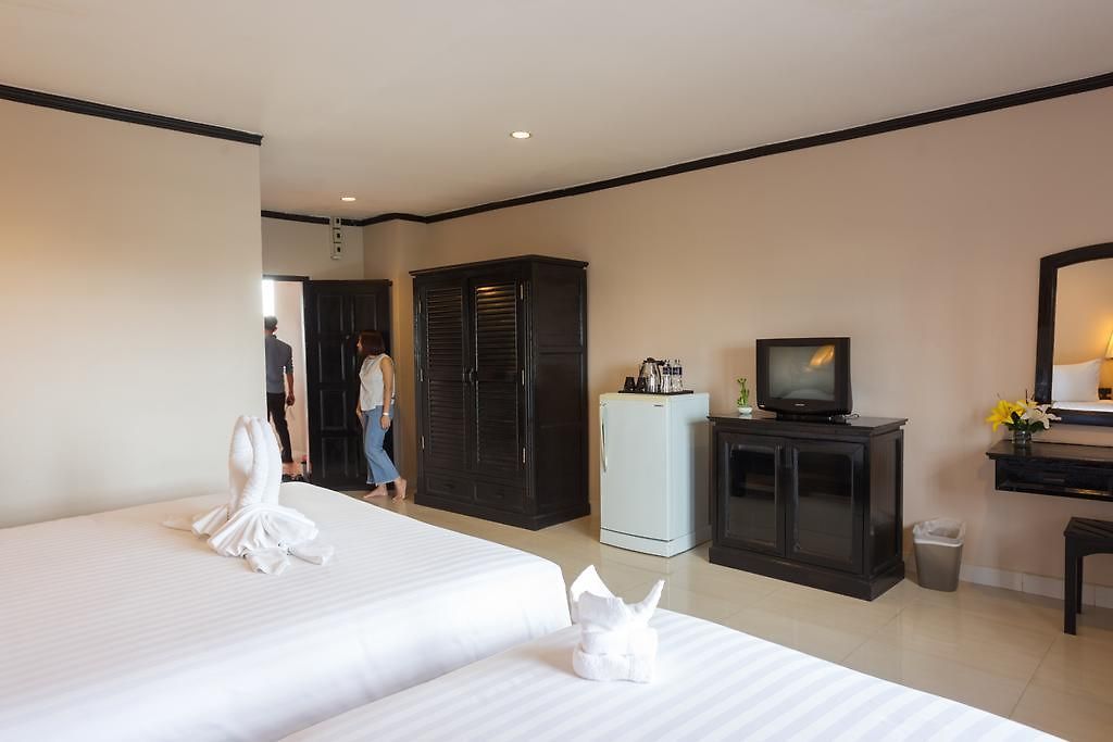 โกลเดนท์ทิวลิป เอสเซนเชียล พัทยา โรงแรม