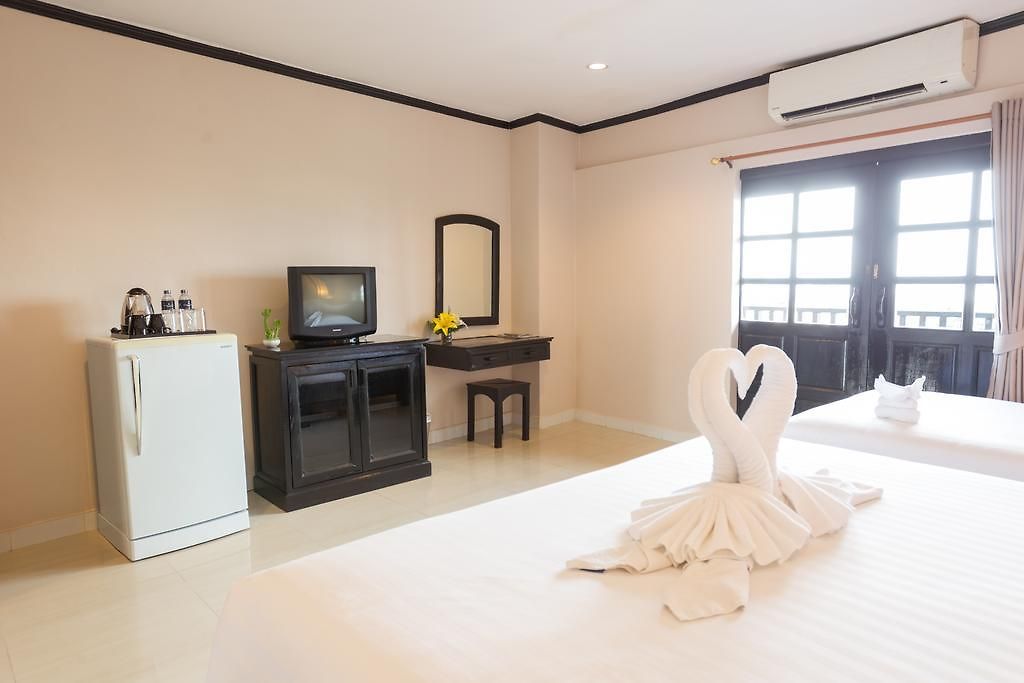 โรงแรม โกลเดนท์ทิวลิป เอสเซนเชียล พัทยา