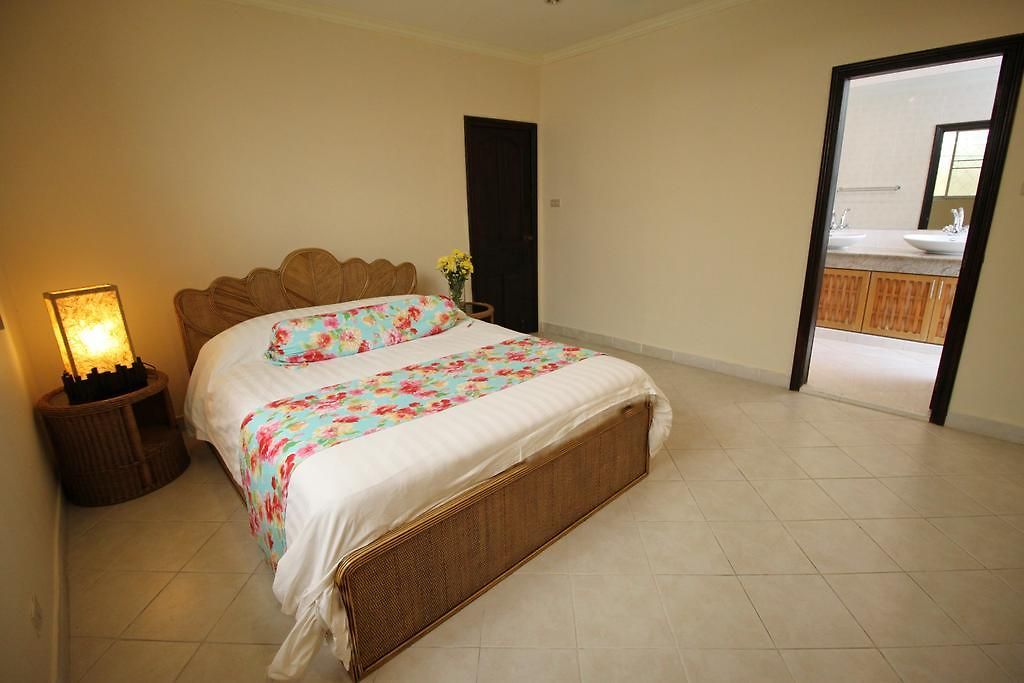 Butterfly Garden Boutique By Luxury View Ex Lg Apts And Villas, A Lifestyle Destination 1 To 3 Bedroom Units 110 To 190 Sqmtr, 2 Full Bathrooms, Rain Shower, Complete Kitchen, Free Fast Fiber Wifi, 55