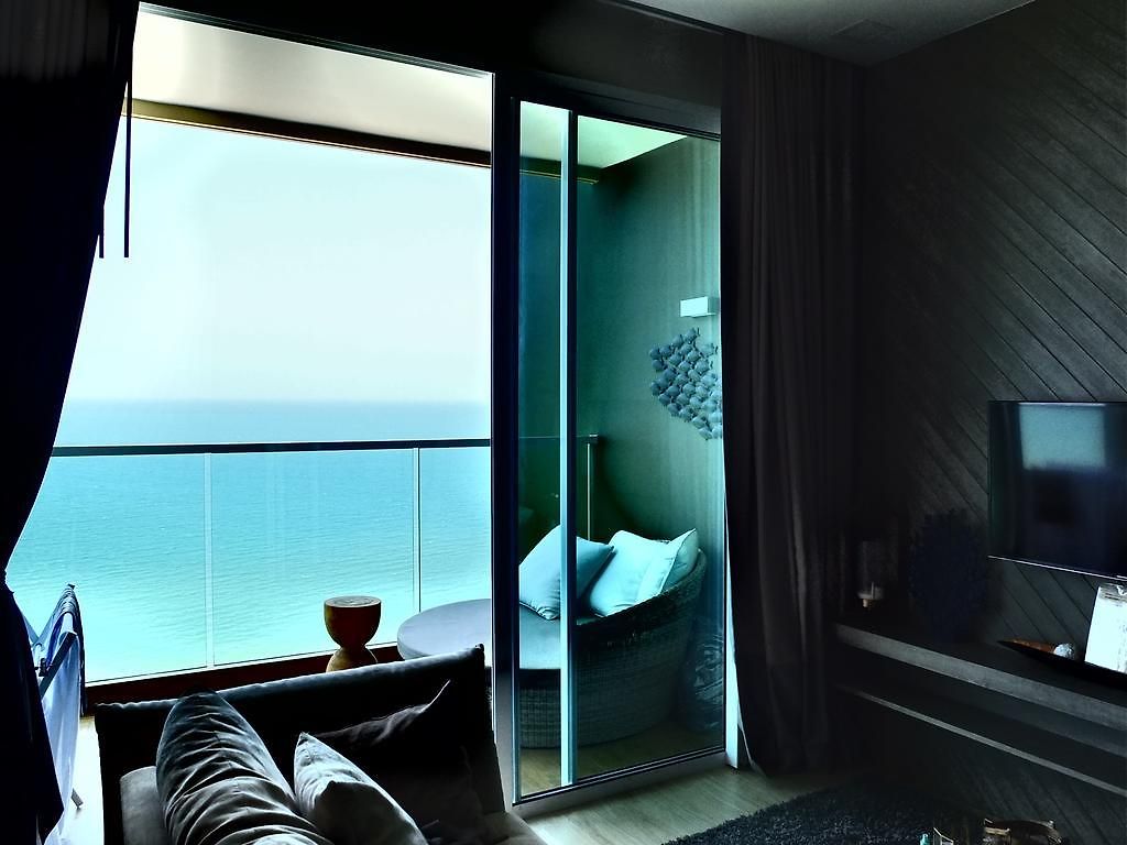 Everyday Beachfront Stylish Luxury Jomtien อพาร์ทเม้น *