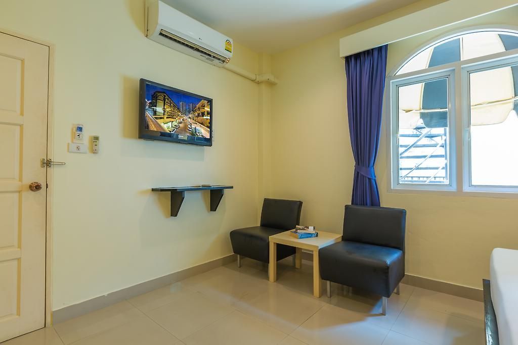 โรงแรม Zing & 3*