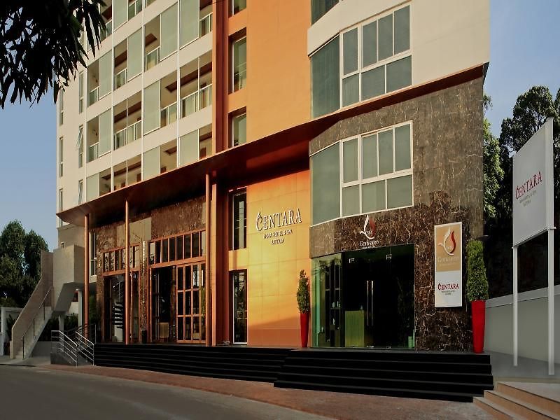 โรงแรม Centara Nova 4*