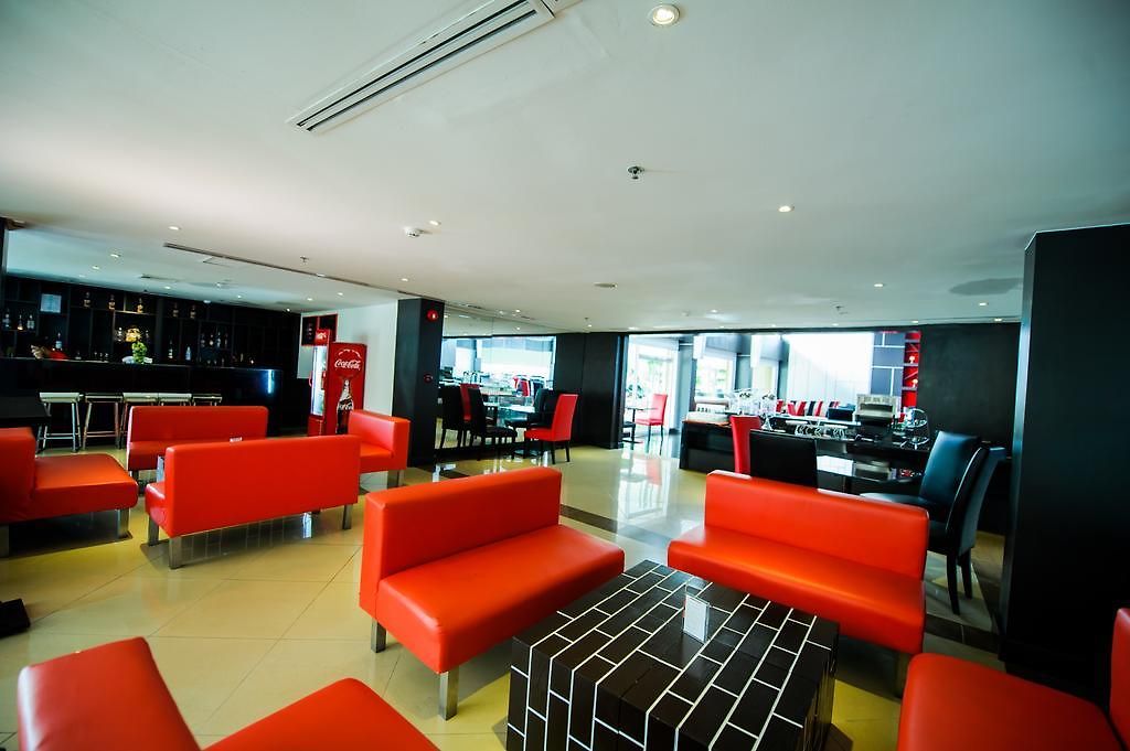 โรงแรม โฮเท็ล ซีเล็คชั่น พัทยา Pattaya
