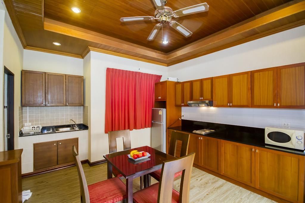 วิลล่า พระตำหนักวิลล่า 10 ห้องนอน พร้อมสระว่ายน้ำส่วนตัว *