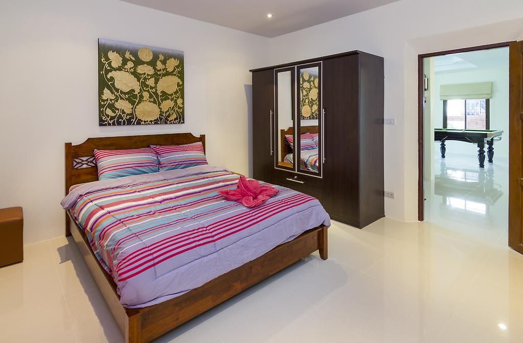 Ratana - House Walking Street 7 Bedrooms Pattaya