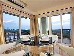 อพาร์ตโฮเทล Emerald Palace 3*
