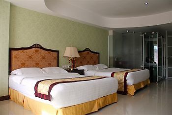 โรงแรม เดอะ พรีวี่ สวีทส์ Pattaya
