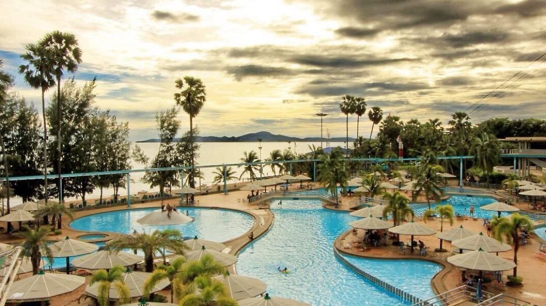 Kudos Parc โรงแรม Pattaya