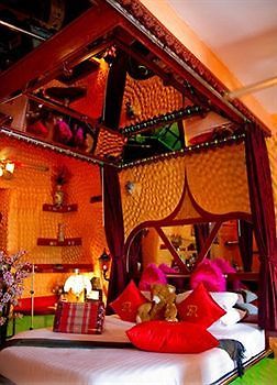 Penthouse Hotel