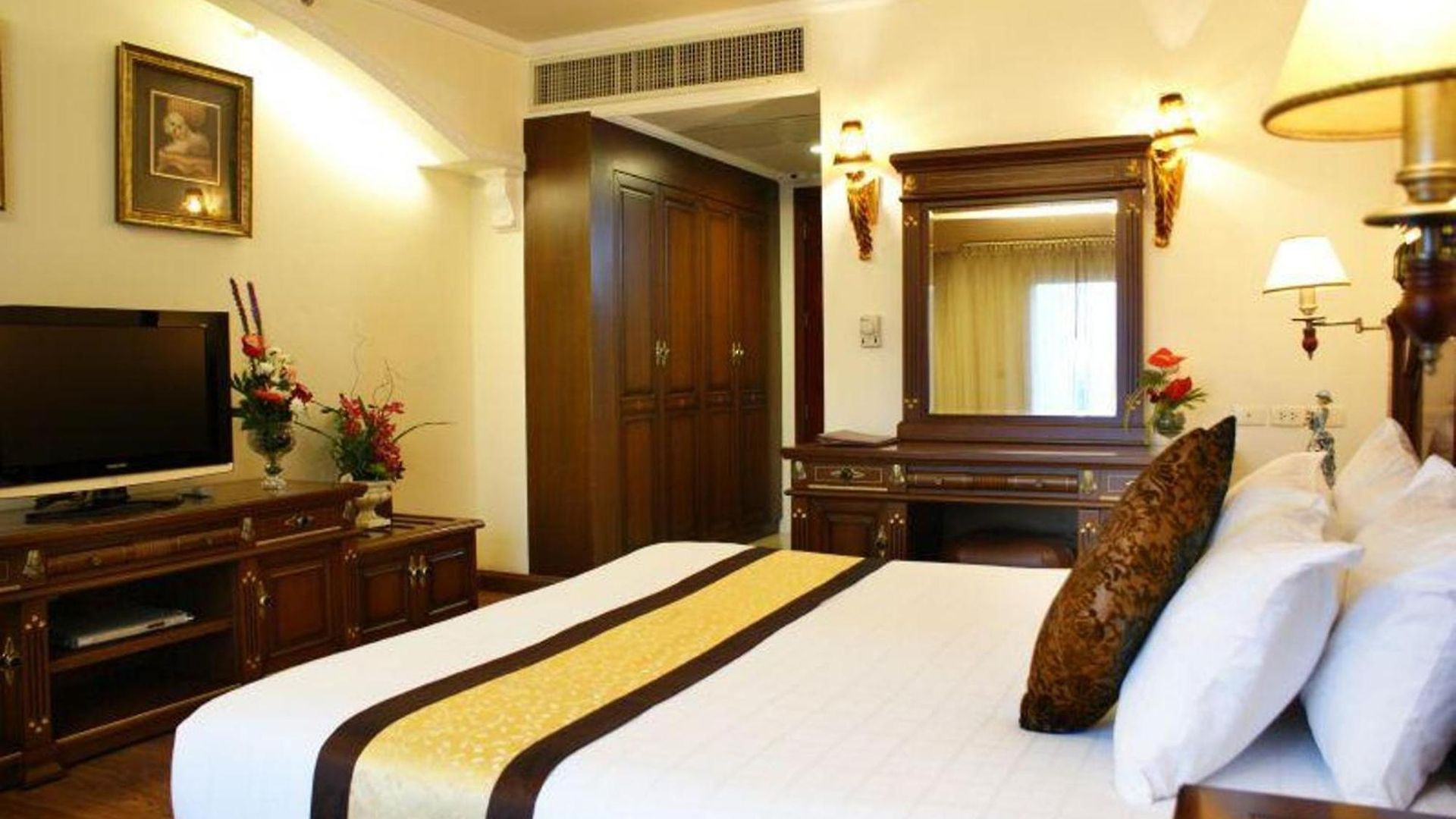 แอลเค เมโทรโพล โรงแรม