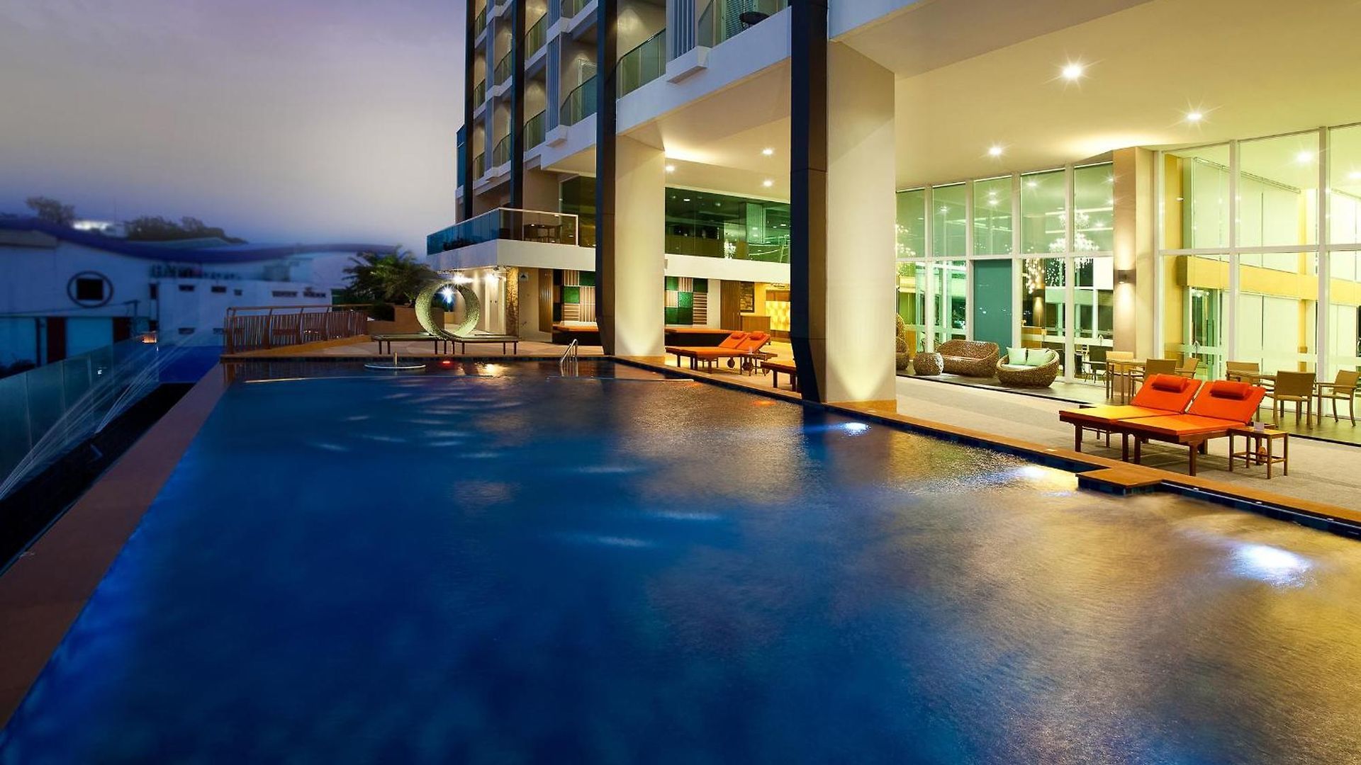 บาลีฮาย เบย์ พัทยา โรงแรม 4*