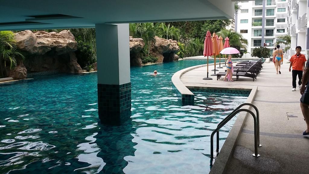 Club Royal Wongamat Unit 1401 อพาร์ทเม้น *