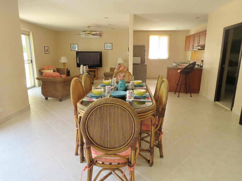 Butterfly Garden Boutique Residences By Frasier, A Lifestyle Destination And 1 To 3 Bedroom Units, 2 Full Bathrooms, Rain Shower, Bath, Complete Kitchen, Staff 24-7,fast Fiber Optic Wifi, 55