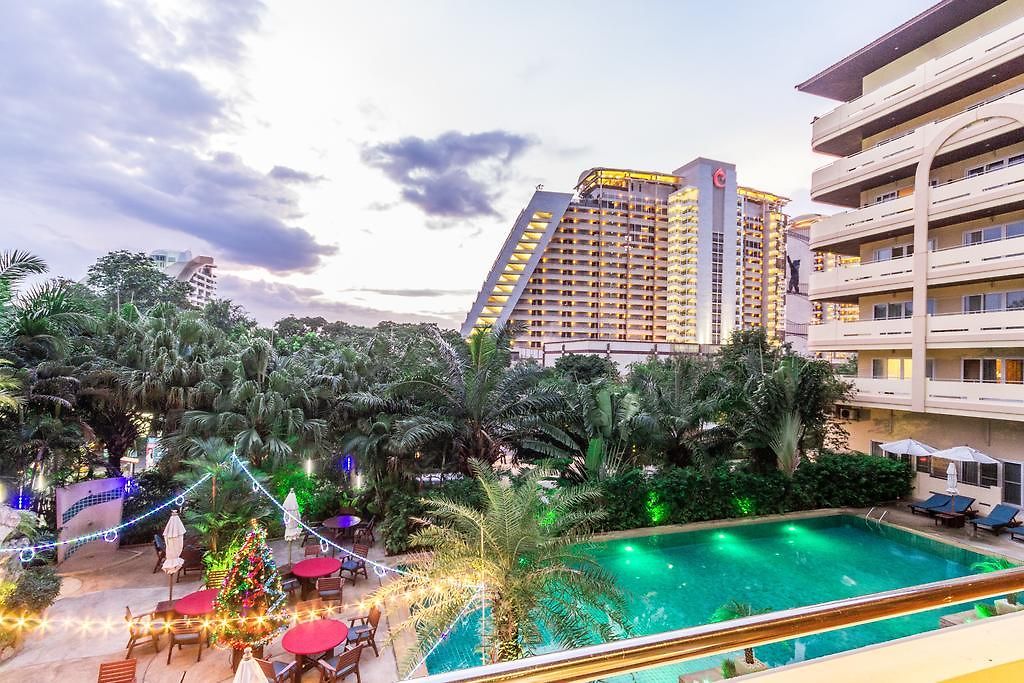 ดาสิริ บีช อพาร์ทเม้นต์ พรีเมี่ยม Pattaya