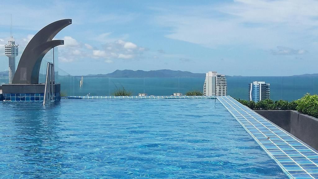 Apartment Luxury Seaview The Peak Towers 200m To