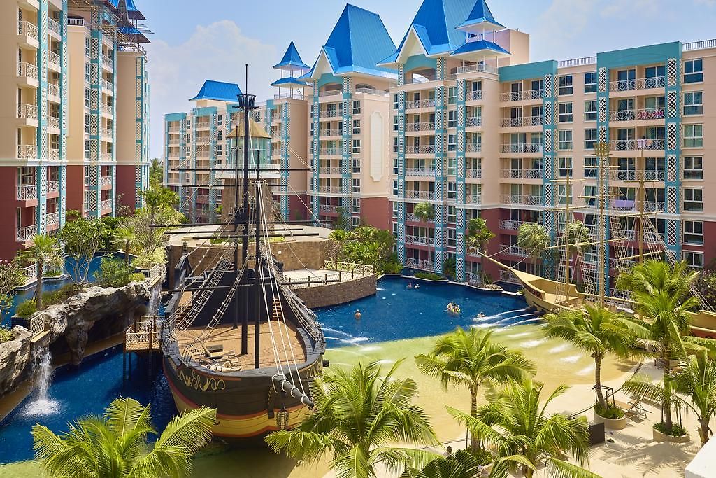 อพาร์ทเม้น Grand Carribean By Tech Pattaya