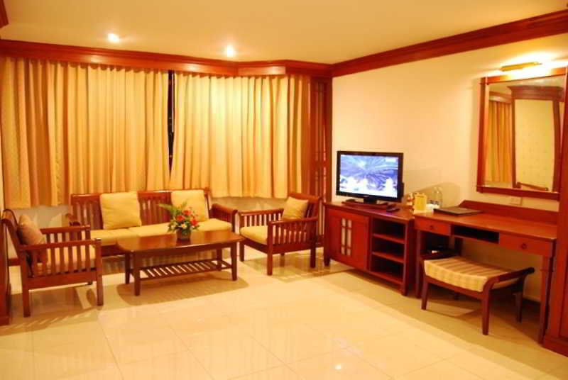 โรงแรม Centre 3*