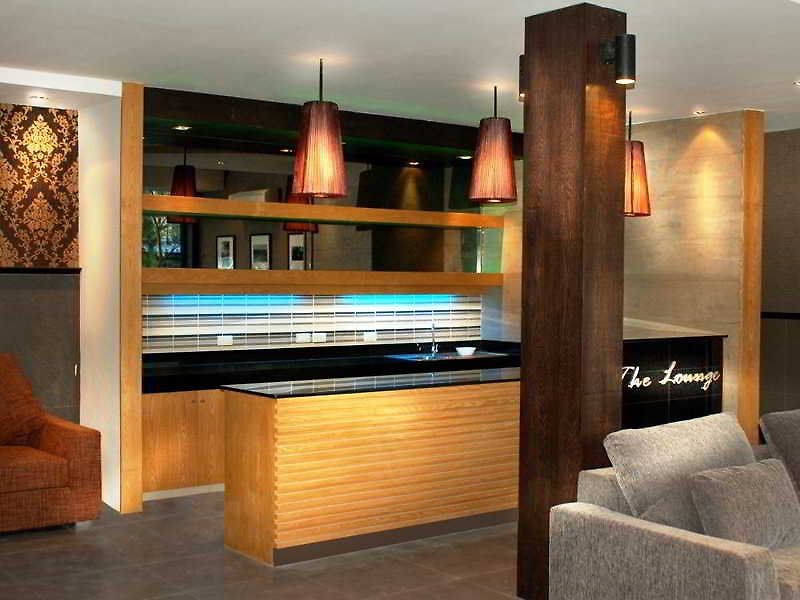 โรงแรม Place Serviced 3*