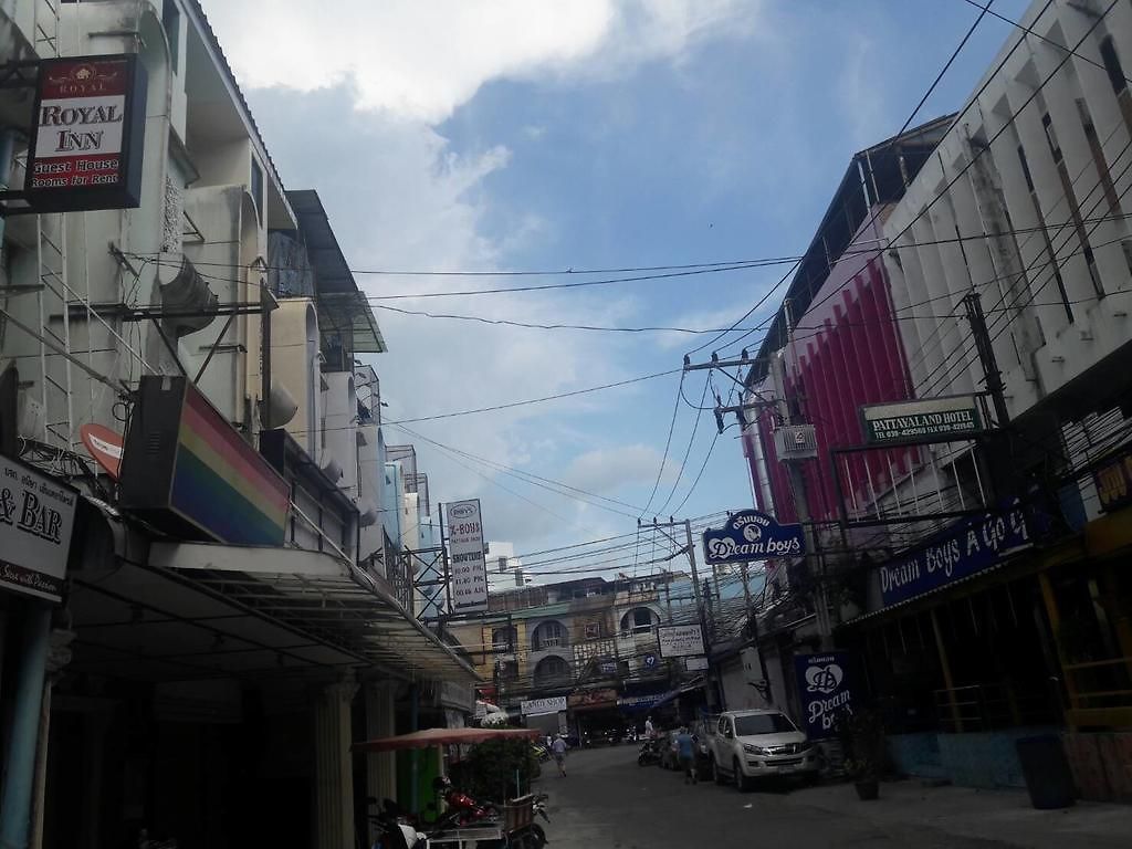 Royal Kitchen And Bar บ้านพัก 3*