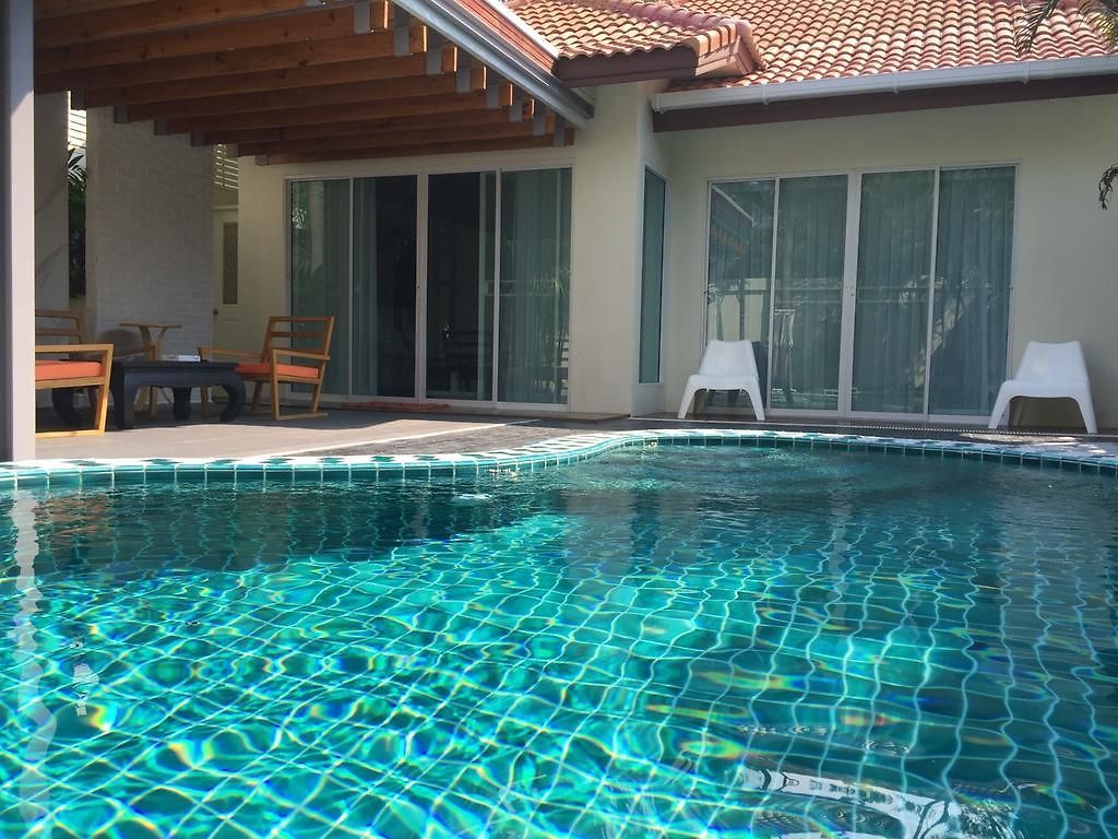 Majestic Pool วิลล่า