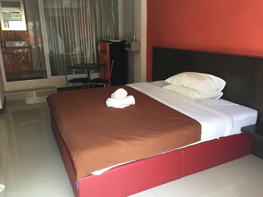Shanghai Monna Bar บ้านพัก Pattaya
