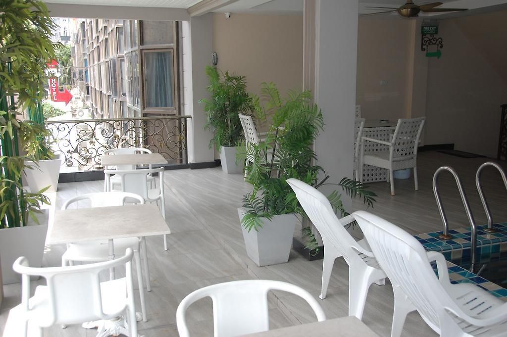 โรงแรม Land Royal