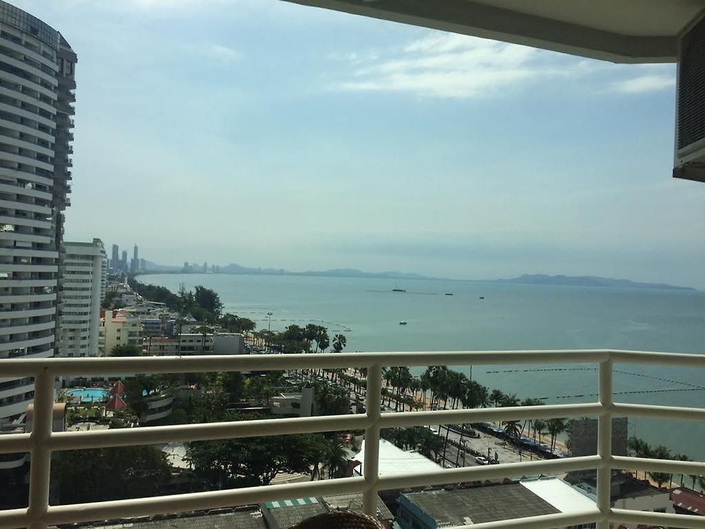Viewtalay Beachfront By Nd อพาร์ทเม้น Pattaya