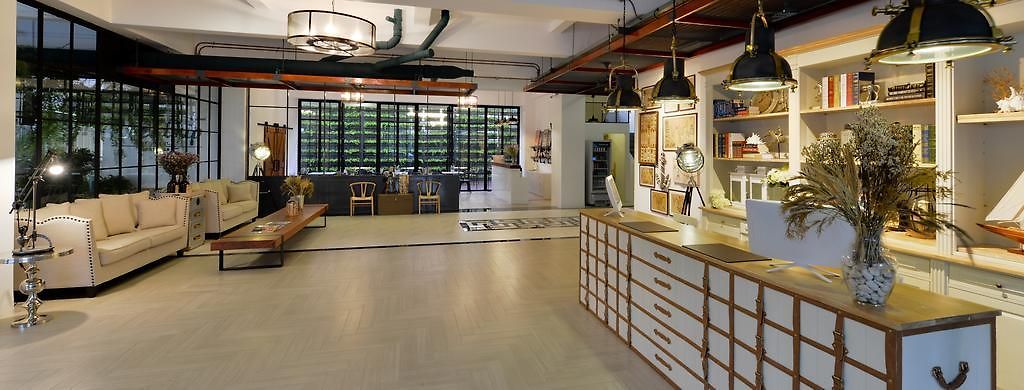 โรงแรม Ruenthip 4*